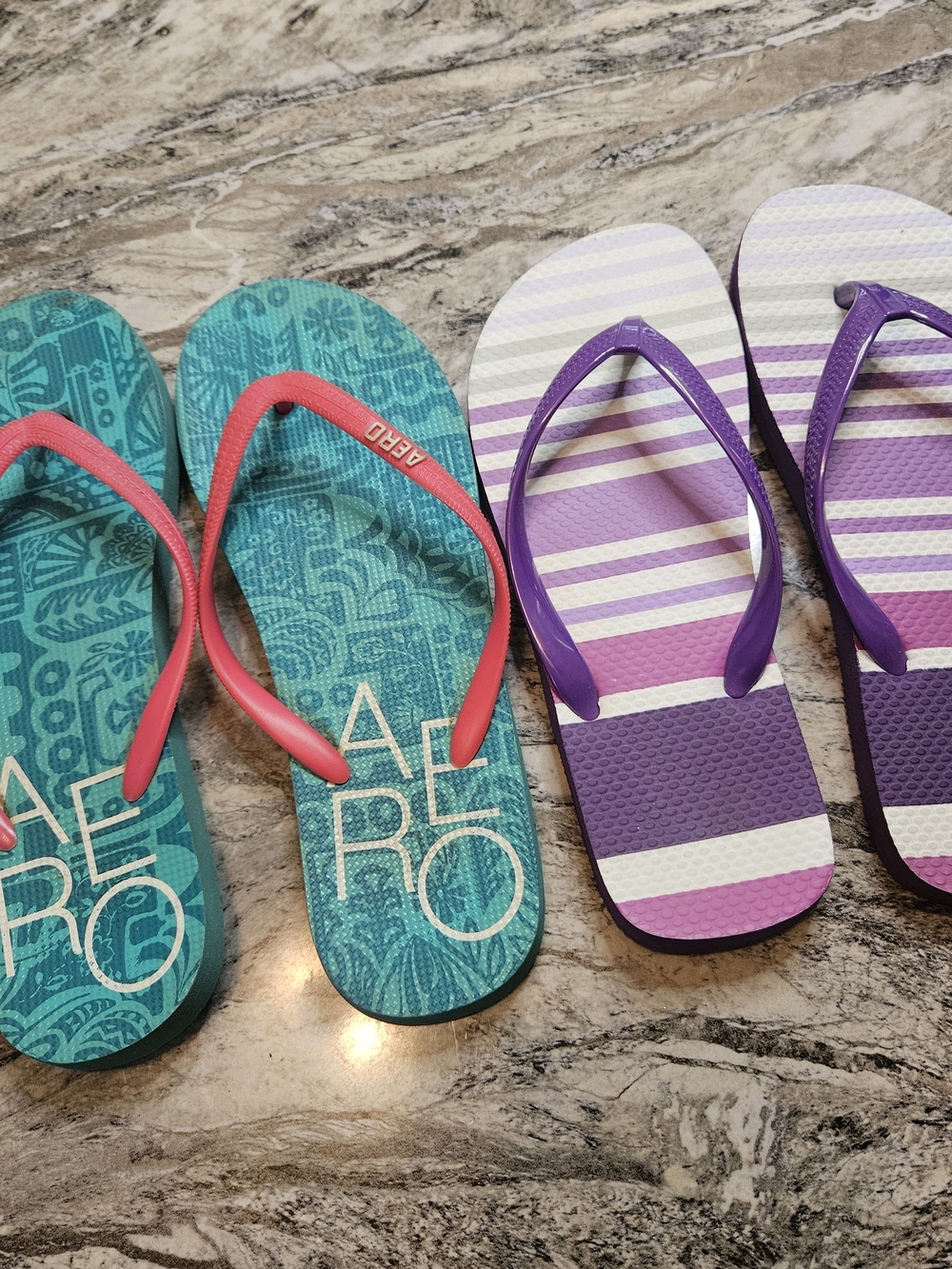 Aeropostale Bundle 2 Pairs Teal & Purple Women's Flip Flops Sandals Size 6,7